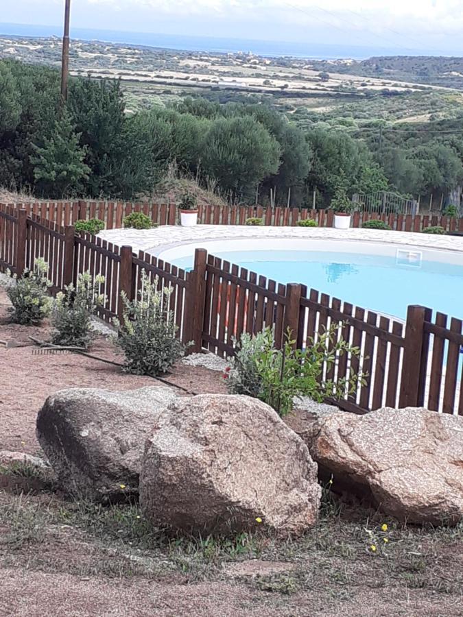 Agriturismo Gli Olivastri -Appartamento Bel Vedere Con Piscina ,Solarium E Vista Mare,Climatizzatore ,Wifi Aglientu Εξωτερικό φωτογραφία